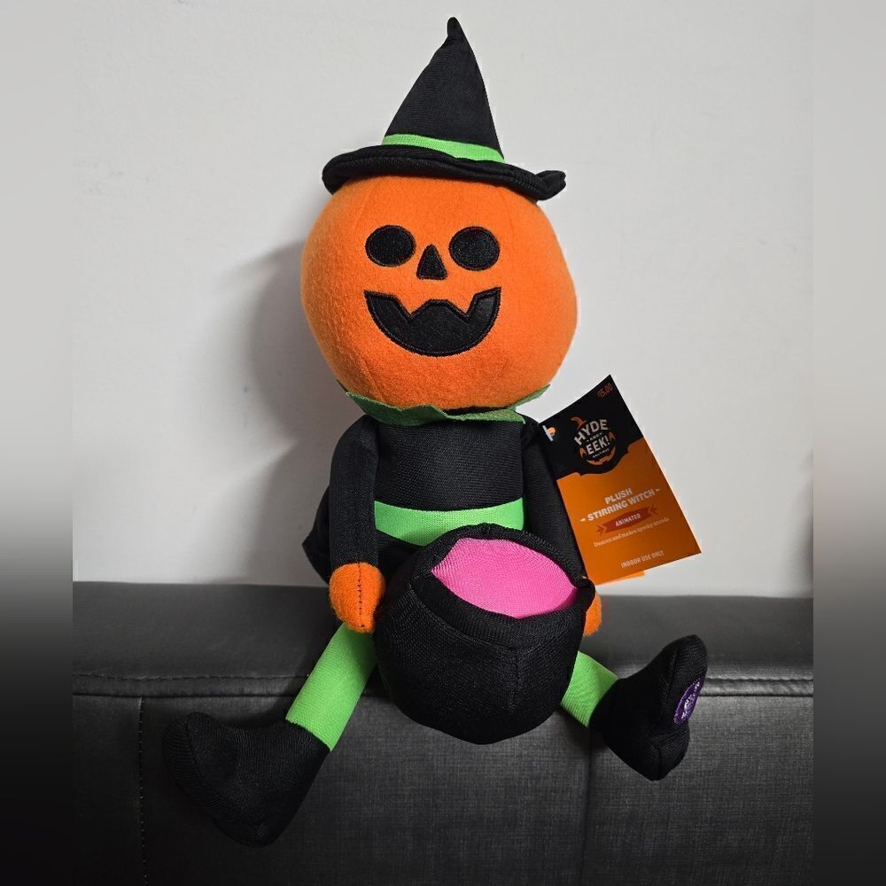 Hyde & Eek! Target Halloween Animated Stirring Pumpkin Witch Motion Plush NWT